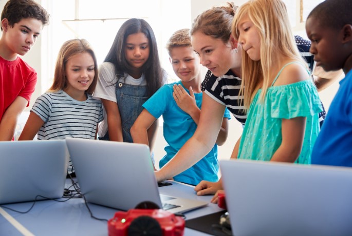 какой язык программирования лучше учить первым